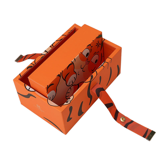Year of the Tiger Hand Pull Flip Box