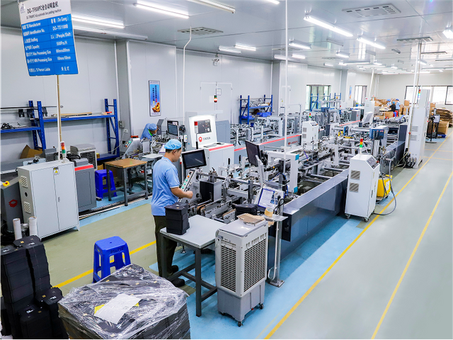 Fully automatic folder gluing machine