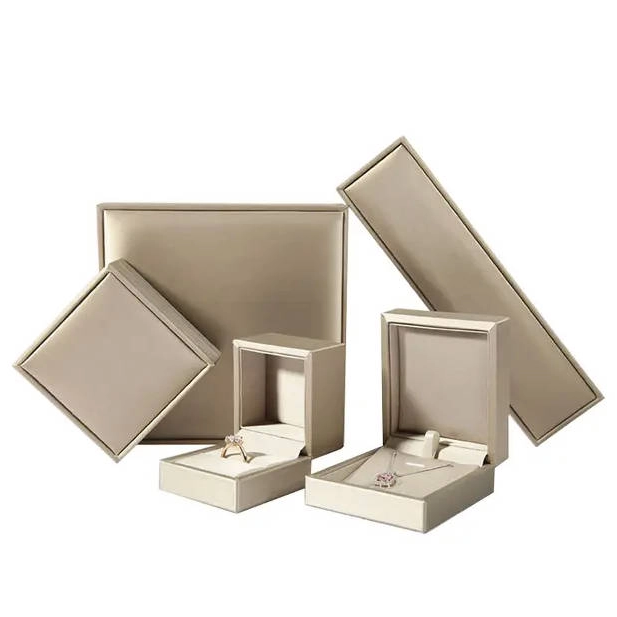 Folding Carton vs Rigid Box for Cosmetic Packaging: Which Is Better?