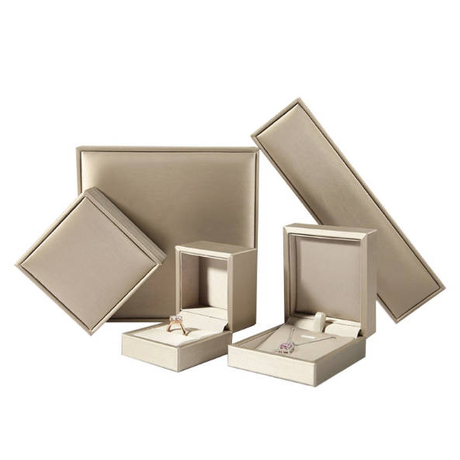 Custom Jewellery Packaging Supplier .jpg